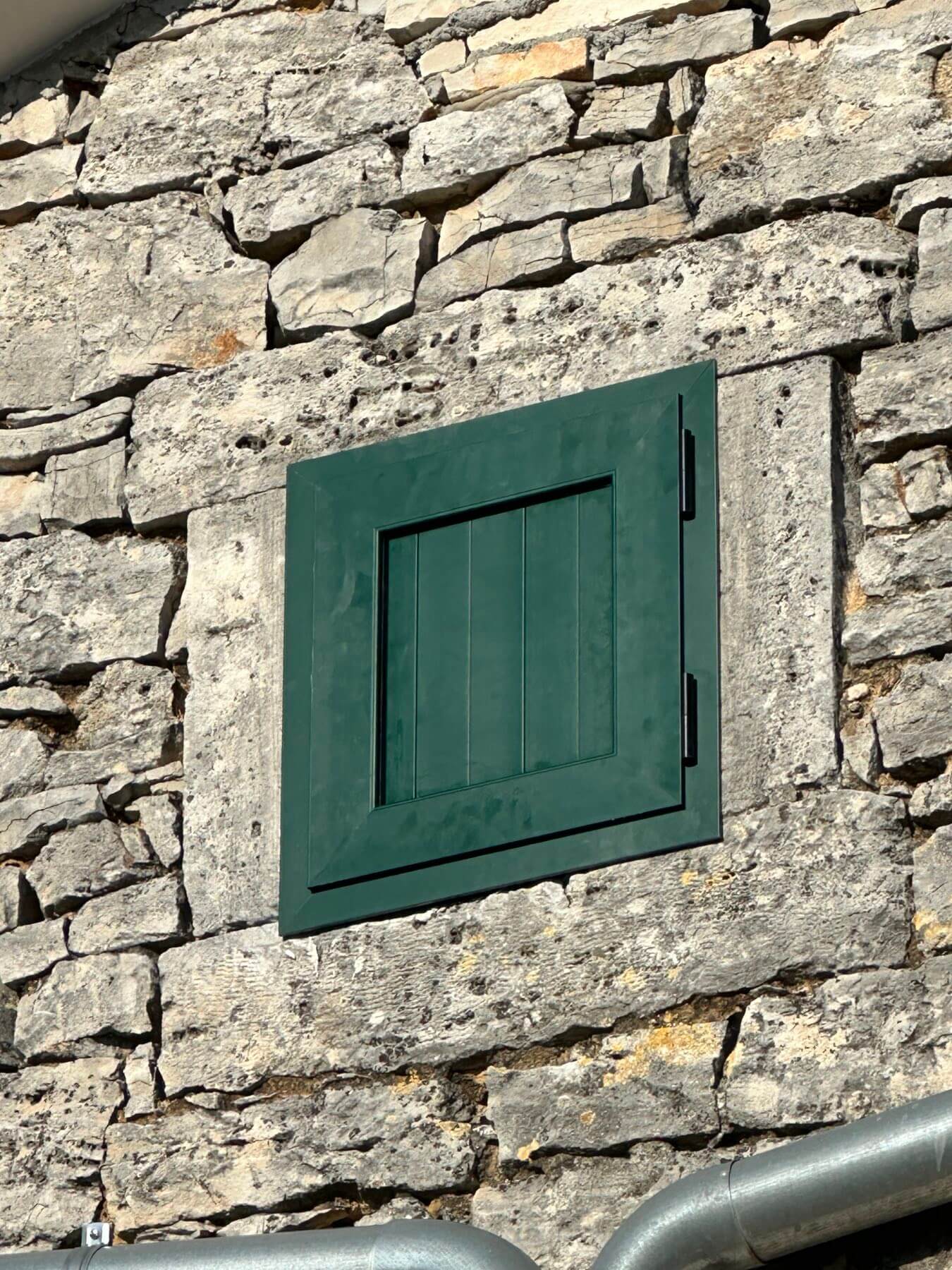 Škura malih dimenzija